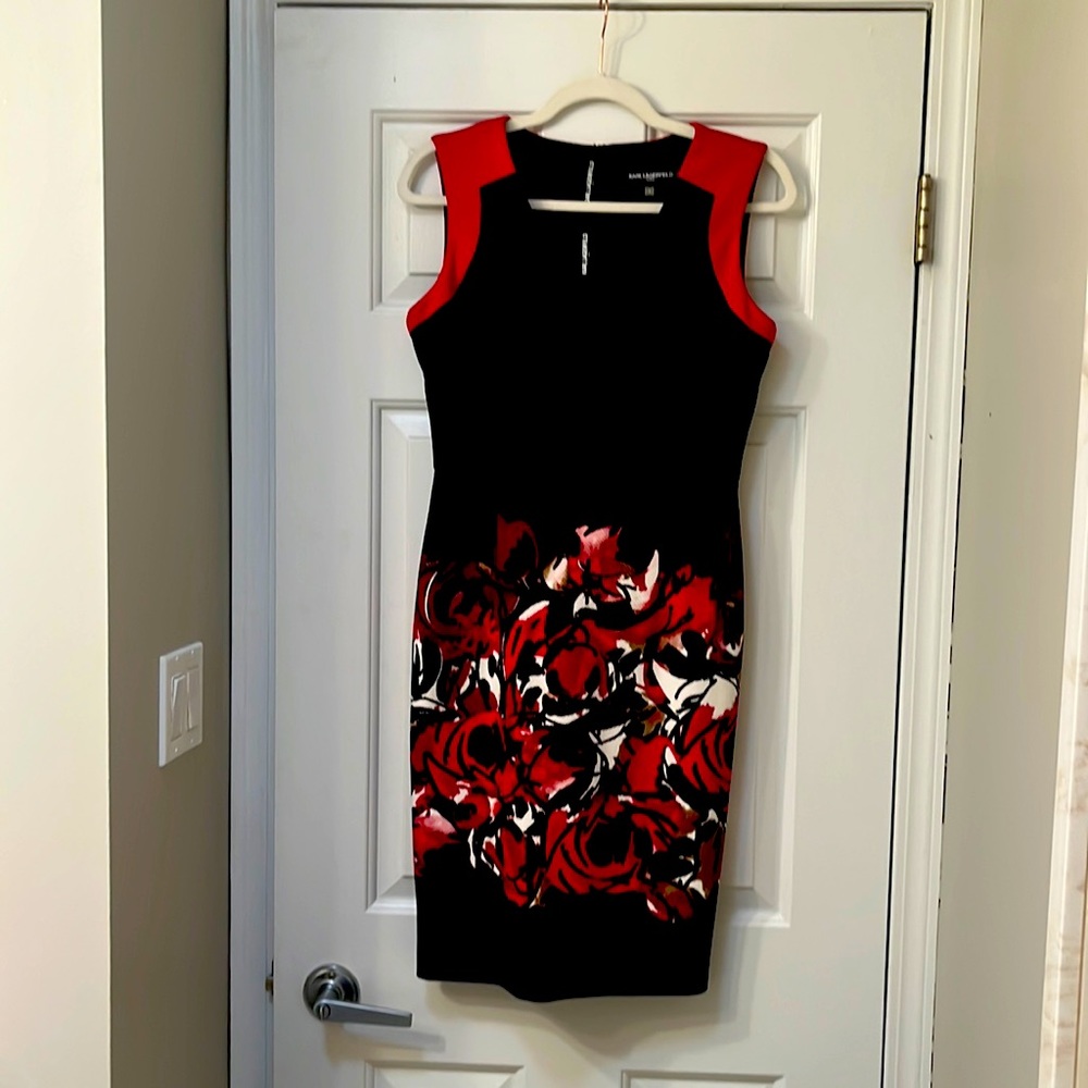 Cute cocktail/work dress! Never worn - Karl Lagerfeld. Form fitting with stretch